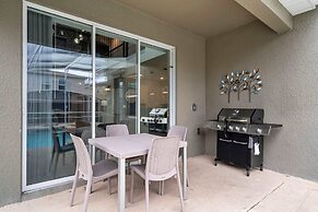 Chic Spacious 5BR Retreat Near Disney
