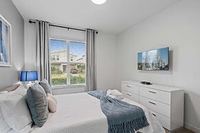 Chic Spacious 5BR Retreat Near Disney