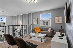 Chic Spacious 5BR Retreat Near Disney