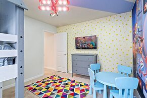 Chic 7bed With Private Pool Theme Bedrooms