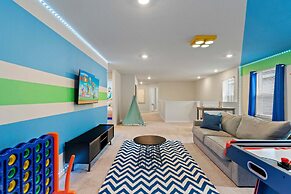 Chic 7bed With Private Pool Theme Bedrooms