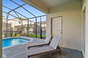 Chic 7bed With Private Pool Theme Bedrooms