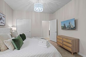 Chic 7bed With Private Pool Theme Bedrooms