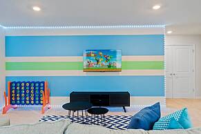 Chic 7bed With Private Pool Theme Bedrooms