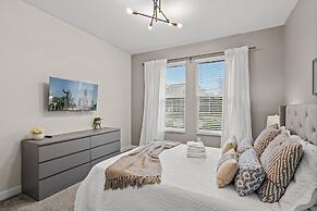 Magical 6BR Retreat With Pool Best Location