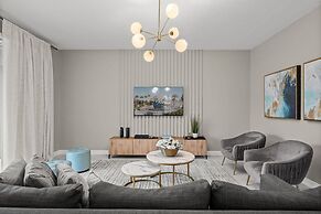 Magical 6BR Retreat With Pool Best Location