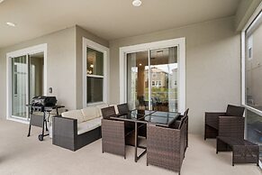 Magical 6BR Retreat With Pool Best Location