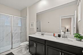 Magical 6BR Retreat With Pool Best Location