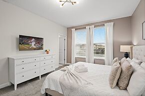 Magical 6BR Retreat With Pool Best Location