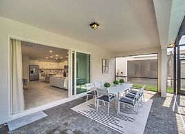 Chic 10br Retreat With Themed Rooms Pool