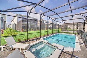 Chic 10br Retreat With Themed Rooms Pool