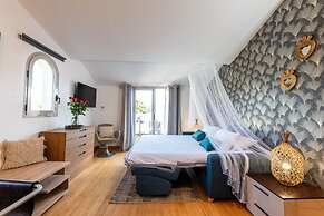 Top Floor Studio Le Nid d’Amour Mandara Beach