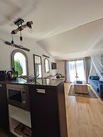 Top Floor Studio Le Nid d’Amour Mandara Beach