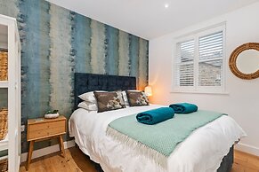 Azure - Sea Views Town Centre