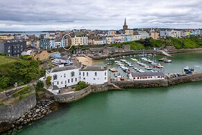 Azure - Sea Views Town Centre