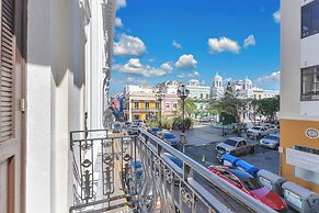 Armas Hotel