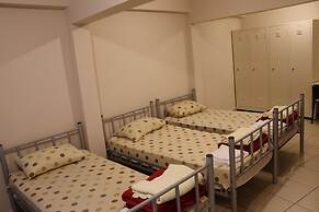 HOSTELİST