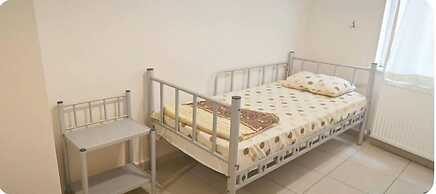 HOSTELİST