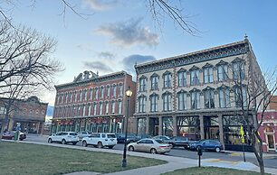 Historic Plaza Hotel