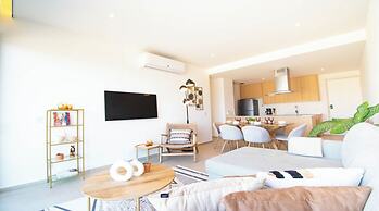 Condo Aria Ocean 614 by Kivoya