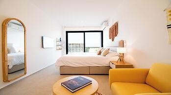 Condo Aria Ocean 614 by Kivoya