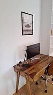 Bright 2 bedrooms flat w parking&balcont