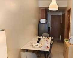 Live Just Steps Away From Mall of Asia