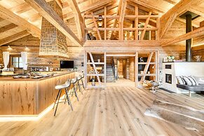 Chalet GM in Brand With 5 Bedrooms and 4 Bathrooms