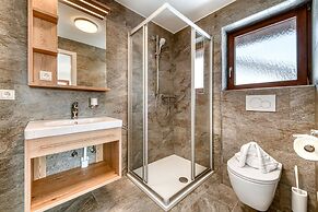 Alpenblick Appartements - 5-zimmer Gartenwohnung