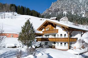 Haus Alvier - 3-zimmer Fewo Rothorn mit Terrasse