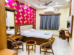 Hotel Ganga Vatika By GRB