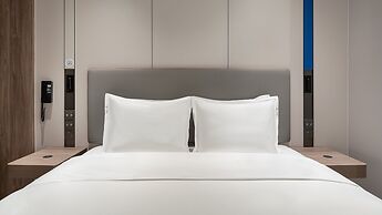 Holiday Inn Express Guangzhou University Town by IHG