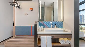 Holiday Inn Express Guangzhou University Town by IHG