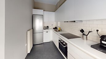 The Gate by Zoia Living