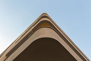 The MET by Zoia Living