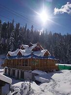 Shiva Valley Riverside Homestay By GRB