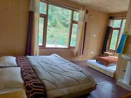 Shiva Valley Riverside Homestay By GRB