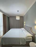 Sunny Coastal Getaway Green Coast