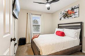 Golden Bloom - 3 2 Condo