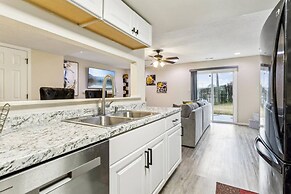 Golden Bloom - 3 2 Condo