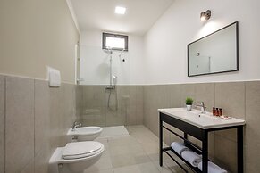 SIMON HOTEL APRILIA