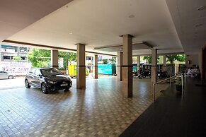 Philomena Hotel & Apartment