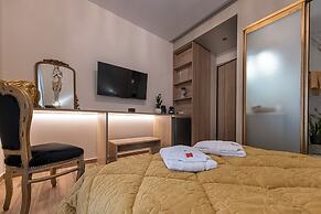 Koukaki Luxury Suites