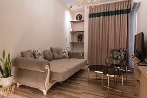 Koukaki Luxury Suites