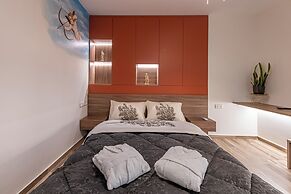 Koukaki Luxury Suites