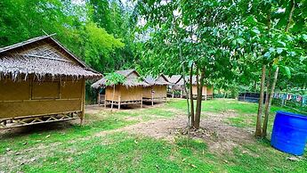 Tid-jai Homestay at Suan Phueng