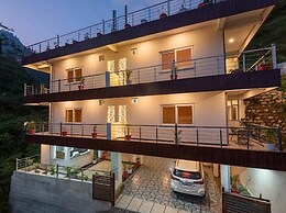 Hotel Creek Valley