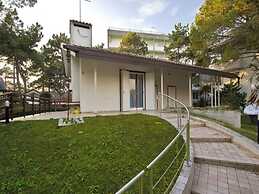 Spacious Villa in Lignano Pineta Near the Beach
