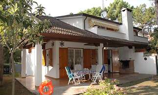 Spacious Villa on Lignano Riviera Seafront