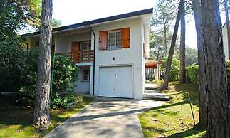Spacious Villa on Lignano Riviera Seafront